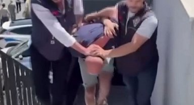 İstanbul - Ayasofya Camii'nde kundaklama girişimi: Şüpheli tutuklandı Geniş haber