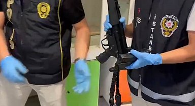 İstanbul- Bağcılar'da operasyon yapılan iş yerindeki kümeste el bombası ve silahlar bulundu