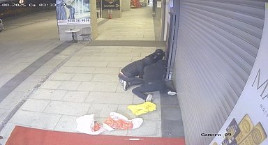 İstanbul - Başakşehir'de kuyumcuda kasayı bulamayan hırsızlar birbirine 'Kasa yok' diye bağırdı