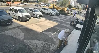 İstanbul- Eyüpsultan'da hafriyat kamyonunun çarptığı kadın ağır yaralandı