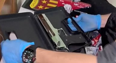 İstanbul - Fatih'te döviz bürosuna silahlı saldırı düzenleyen 3 şüpheli gözaltında