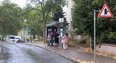 İstanbul- Kartal'da yağmur etkili oluyor