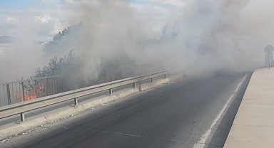İstanbul - Silivri'de ağaçlık alan alev alev yandı; TEM bağlantı yolu trafiğe kapandı