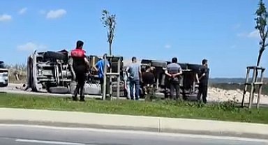 İstanbul - Sultangazi'de hafriyat kamyonu devrildi: 1 yaralı