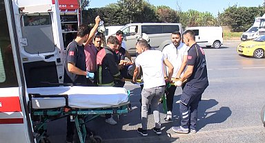 İstanbul - Sultangazi'de otomobil vince çarptı: 2 yaralı