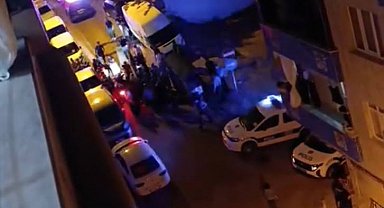 İstanbul - Sultangazi'de yaşanan kavgalar kamerada: 2 kişi yaralandı