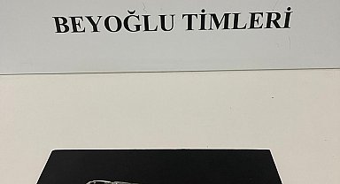 İstanbul - Taksim'de gece kulübünde kıskandığı kadını ve kendi sevgilisini bıçakladı