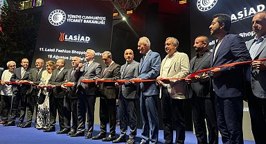 İstanbul - Ticaret Bakanı Bolat: İhracatta yıl sonunda 390 milyar doları aşacağız