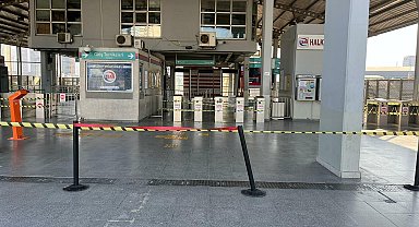 İZBAN seferleri, memurların iş bırakma eylemi nedeniyle iptal edildi