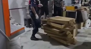 Kaçak sigara operasyonunda 50 milyon TL'lik malzeme ele geçirildi