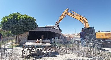 Kapadokya'da kaçak yapılan otel ile restoran yıkıldı