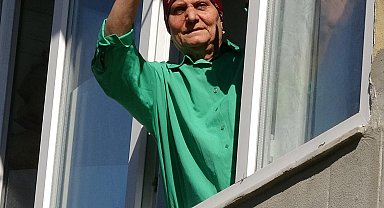 Karabağ'ın kadın gazisi şimdi kanserle savaşıyor