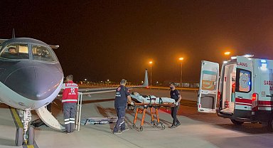 Kaza sonrası kava travması ve felç geçiren çocuk, ambulans uçakla sevk edildi