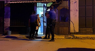 Kendisinden haber alınamayan çay ocağı işletmecisi, dükkanında ölü bulundu