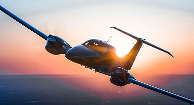 Kenya'da küçük uçak düştü: 6 ölü