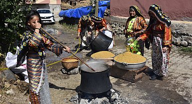 Köylüler, hasadı 'harman' festivali ile kutladı