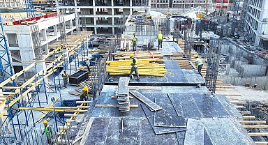 Malatya'da 16 bin işçi, 104 bin deprem konutu için çalışıyor