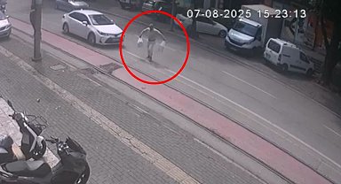 Market alışverişinden dönerken otomobil çarptı