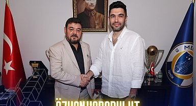 Menemen FK'da Özkan Karabulut imzaladı