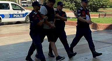 Motosikletlinin öldüğü kazada, kaçan kamyonet sürücüsü yakalandı