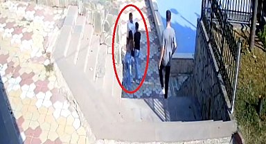 Muhtar, parktaki uyardığı kişi tarafından bıçaklandı