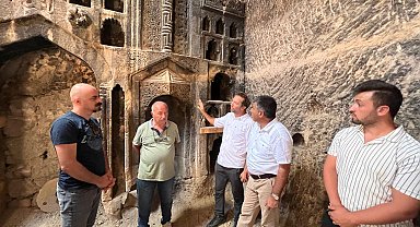 Nevşehir'de kayadan oyma odunluğun, 6 asırlık ibadethane olduğu ortaya çıktı