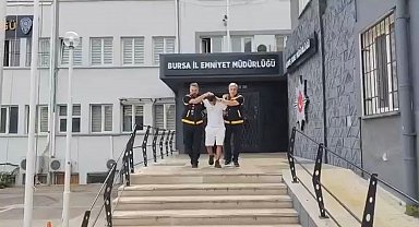 Öldürülen Sevgi, daha önce de kendisini 7 yerinden bıçaklayan eşi ile çocukları için barışmış