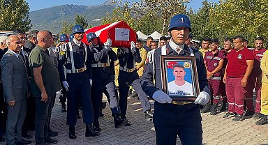 Orman yangınına giden arazöz uçuruma yuvarlandı; 1 şehit, 5 yaralı