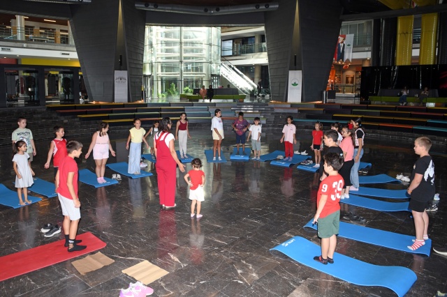 Osmangazi’de Çocuklara Tarih ve Edebiyatı Sevdiren Buluşma