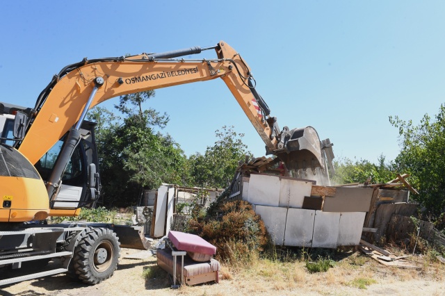 Osmangazi Kaçak Yapılardan Temizleniyor