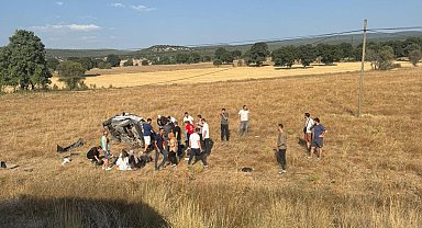 Otomobil tarlaya düştü: 1 ölü, 5 yaralı