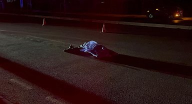 Otomobilin çarptığı yaya öldü