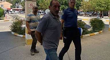 Otomobiliyle, çarptığı kadının üzerinden geçip kaçmaya çalıştı