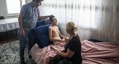 Özel eğitim merkezinde düşüp kalçası kırılan otizmli Mehmet'in ailesi şikayetçi oldu