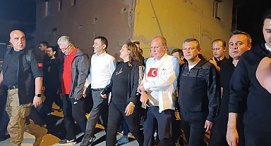 Özgür Özel: Zafer Yolu yürüyüşüne katıldı