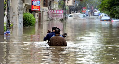 Pakistan'da muson yağmurları nedeniyle hayatını kaybedenlerin sayısı 746'ya yükseldi