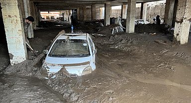 Pakistan'daki selde hayatını kaybedenlerin sayısı 351'e yükseldi