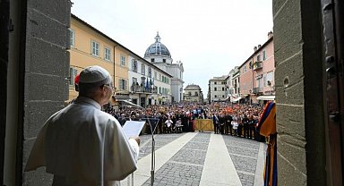 Papa'dan barış çağrısı