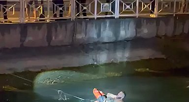 Polisten kaçan şüpheli, girdiği sulama kanalında boğulma tehlikesi geçirdi