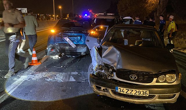 Polisten kaçıp kaza yapan otomobilde 9 kaçak göçmen ve 2 organizatör yakalandı