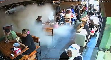 Seyir halindeki kamyonun lastiği patladı