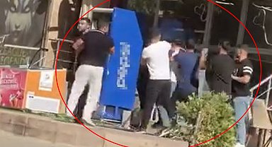 Siirt'te tekmeli, yumruklu kavga kamerada