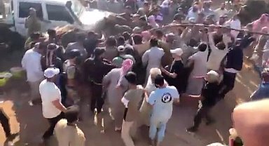 Suriye'de kuyuya düşen çocuk kurtarıldıktan sonra tedavi için Şanlıurfa'ya getirildi