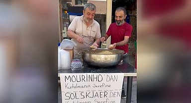 Taraftarlar, Mourinho ve Solskjaer'in gidişi için helva kavurdular