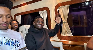 Trabzonspor'un yeni transferi Olaigbe coşkuyla karşılandı