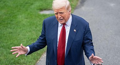 Trump, Çin'e yönelik tarifeleri 90 gün daha askıya aldı