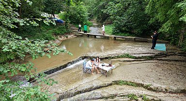 Turizmde ilçe halkının yüzünü güldüren şelale