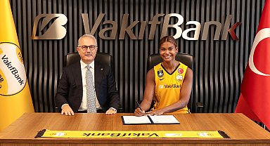 VakıfBank, Brezilyalı pasör çaprazı Lorenne Teixeira'yı transfer etti