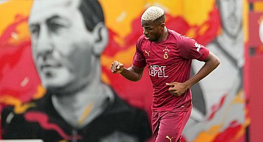 Victor Osimhen, ilk antrenmanına çıktı