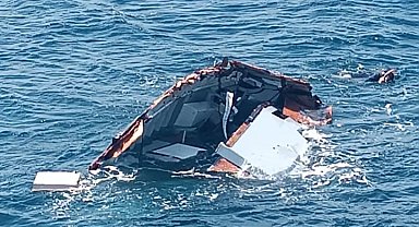 Yalova'dan Bozcaada'ya gitmek için açıldığı teknesi parçalanmış halde bulunan iş insanı aranıyor